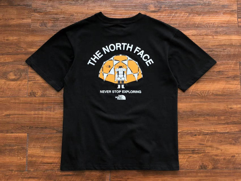 Camiseta The north face never stop exploring preta