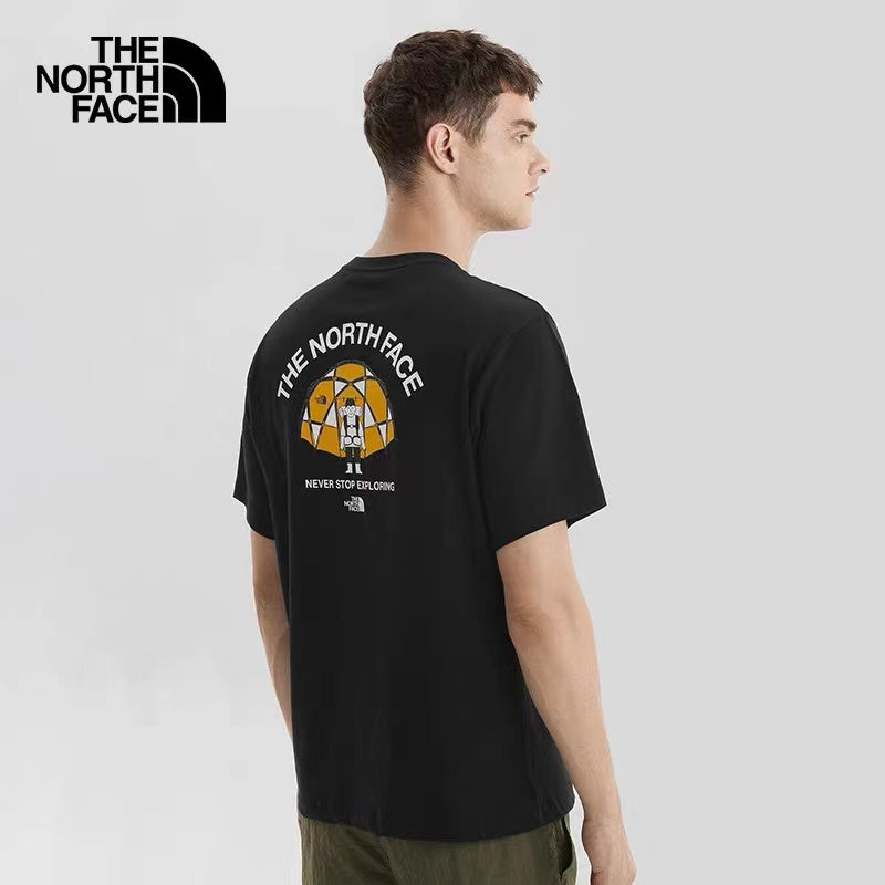 Camiseta The north face never stop exploring preta