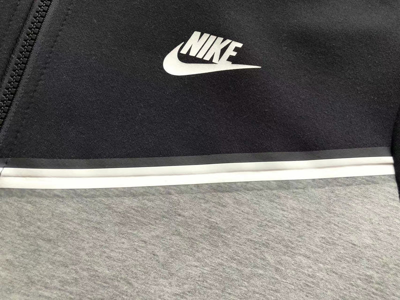 Nike Tech Fleece Preta e Cinza