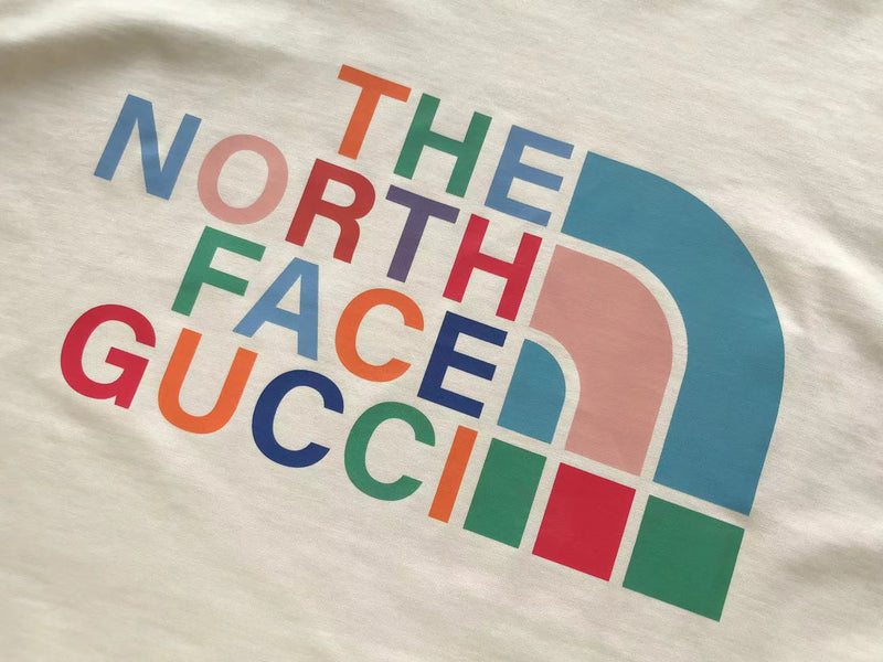 Camiseta The north face x Gucci branca