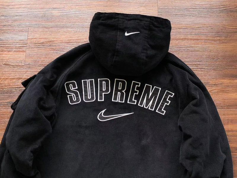 Jaqueta Supreme Nike Arc Corduroy