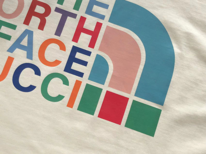 Camiseta The north face x Gucci branca